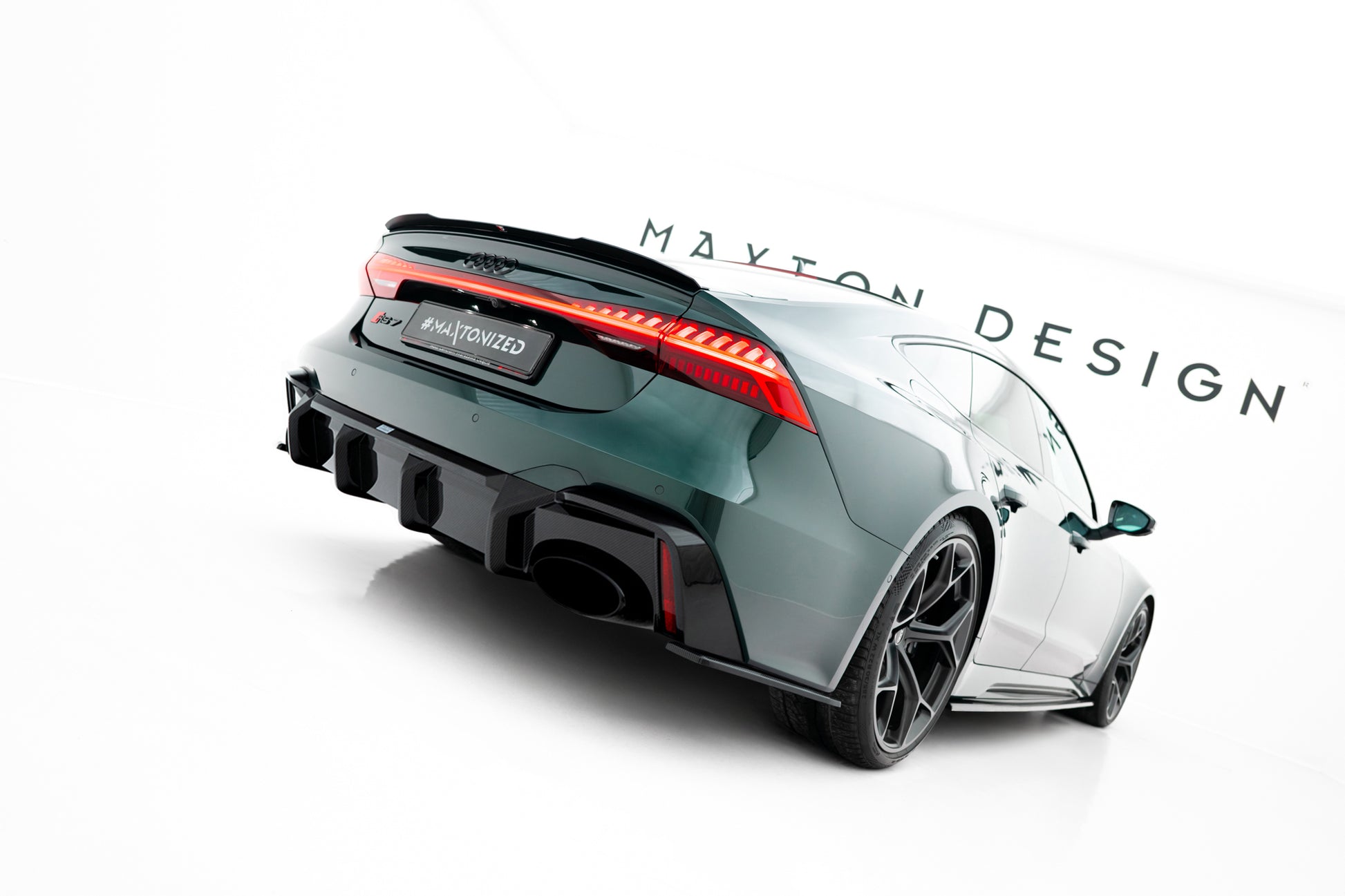 Prepreg Carbon Fiber Diffusor Heck Ansatz für Audi RS7 C8   (version mit towbar)