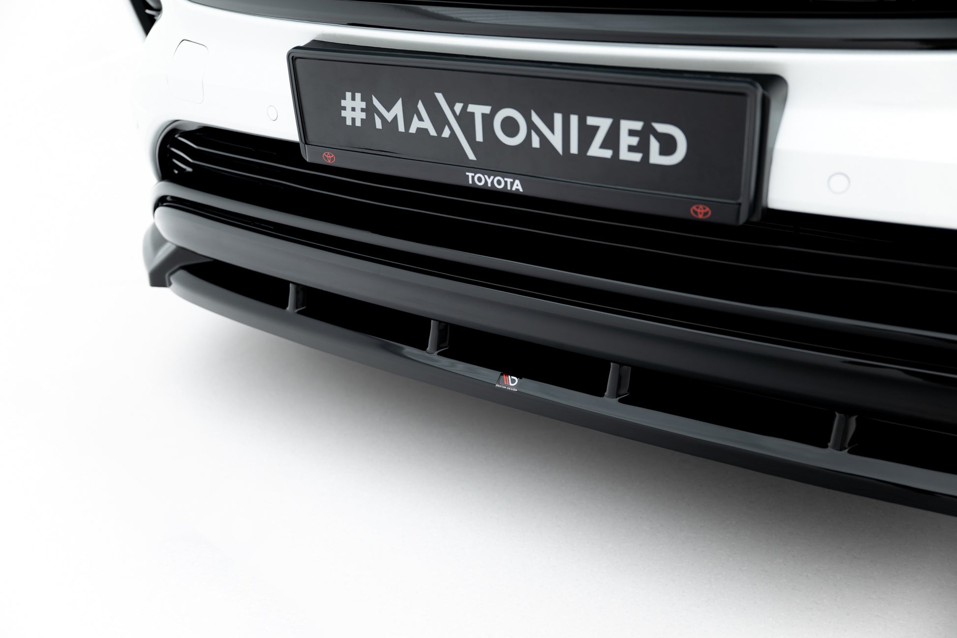 Front Ansatz V.2 für Toyota Highlander Mk4 schwarz Hochglanz