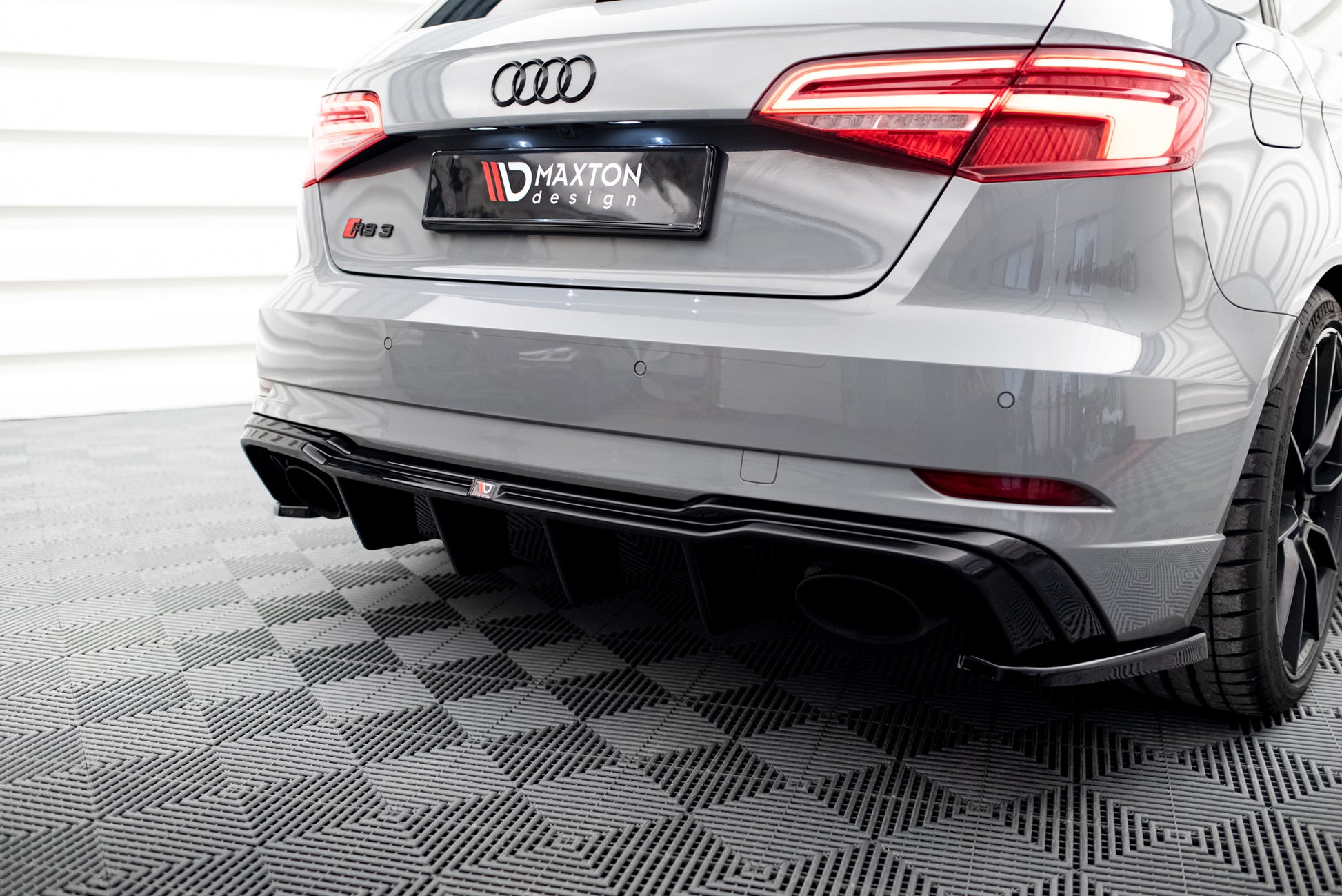 Diffusor Heck Ansatz V.2 für Audi RS3 8V Sportback Facelift