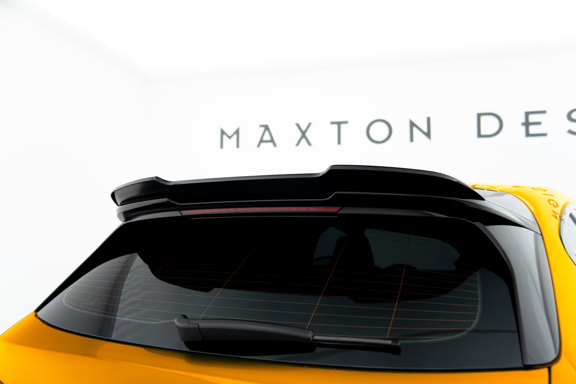 Spoiler CAP V.1 für BMW 1er M-Paket F70 schwarz Hochglanz