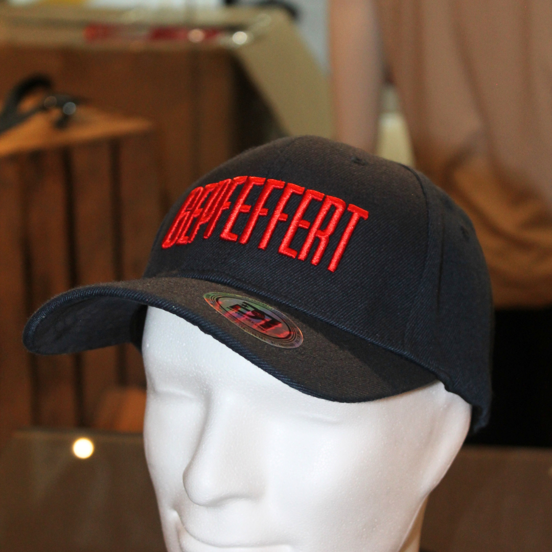 gepfeffert.com® Flexfit-Cap - GEPFEFFERT/dark blue/3D-Stick red - gepfeffert.com
