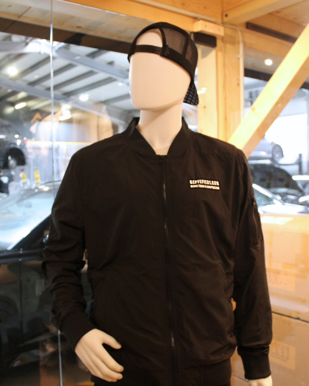 gepfeffert.com® Hoodie - "Austria-EDITION" - Black