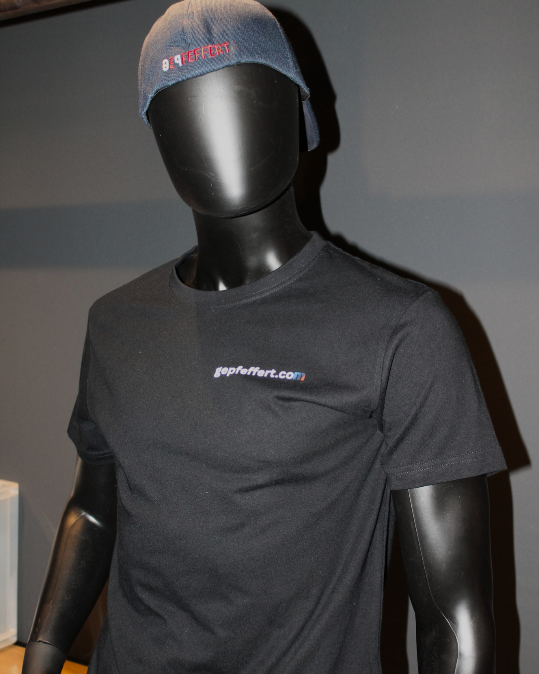 gepfeffert.com - T-Shirt BMW