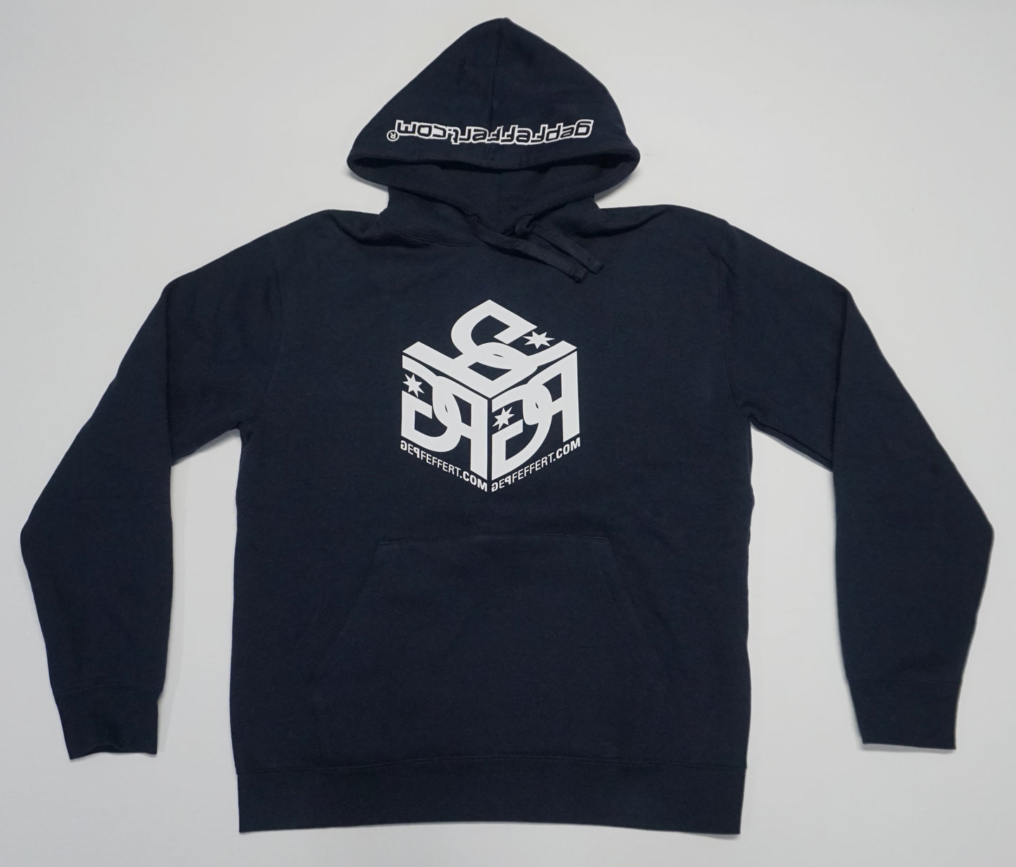 gepfeffert.com® Hoodie  - GP-Logo (weiß) - gepfeffert.com
