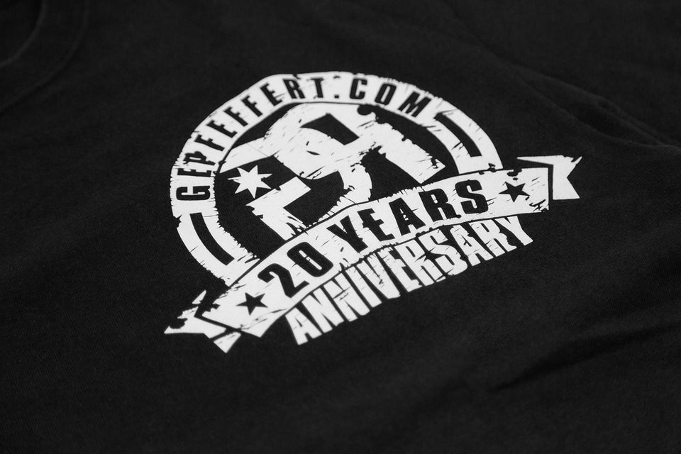 gepfeffert.com® T-Shirt - 20 Anniversary - Schwarz - gepfeffert.com